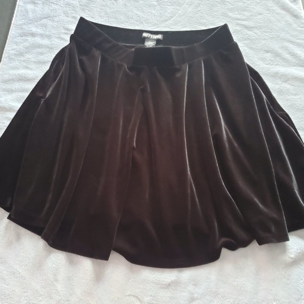Hot Topic Velvet Skater Skirt